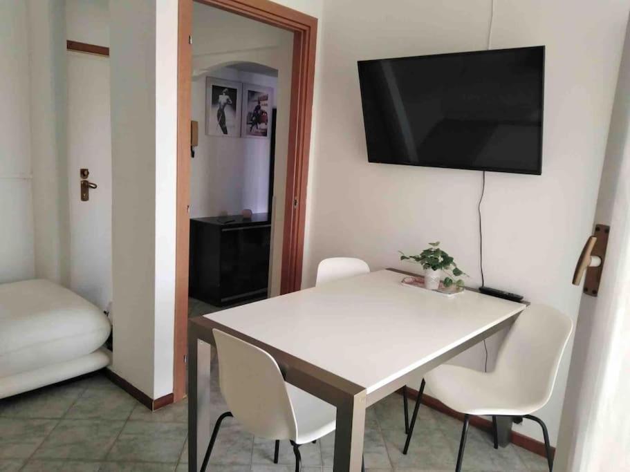 Lovely Flat, Super Connected To The Centre,Wifi,4P Milão Exterior foto
